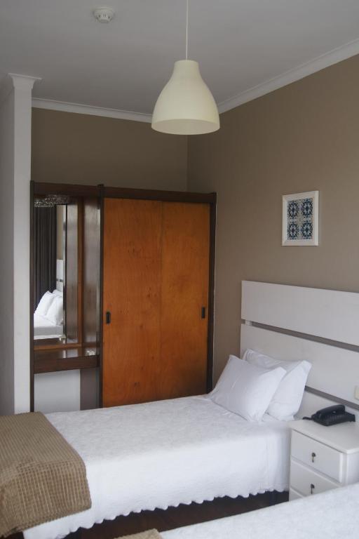 Quarto com decoração artística